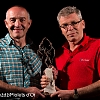  Paul Ramsden i Mick Fowler ze statuetką Złotego Czekana za rok 2015 Doświadczony brytyjski team wszedł zdobył Gave Ding 6571 drogą prowadzącą północną ścianą. 