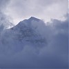  Wierzchołek Nanda Devi East w chmurach