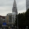  Jeden z najwyższych budynków w mieście - Yoyogi Building