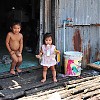  Dzieci w wiosce Koh Panyee.