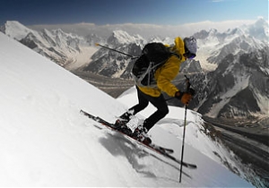 Andrzej Bargiel: zjazd z Broad Peak na nartach! FILM