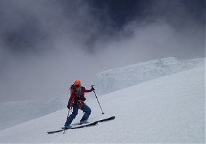 Emily Harrington i narciarska wyprawa na Makalu FILM