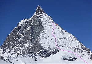 Zjazd na nartach wschodnią ścianą Matterhornu