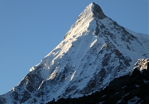 Himalaje: nowa droga na sześciotysięczniku